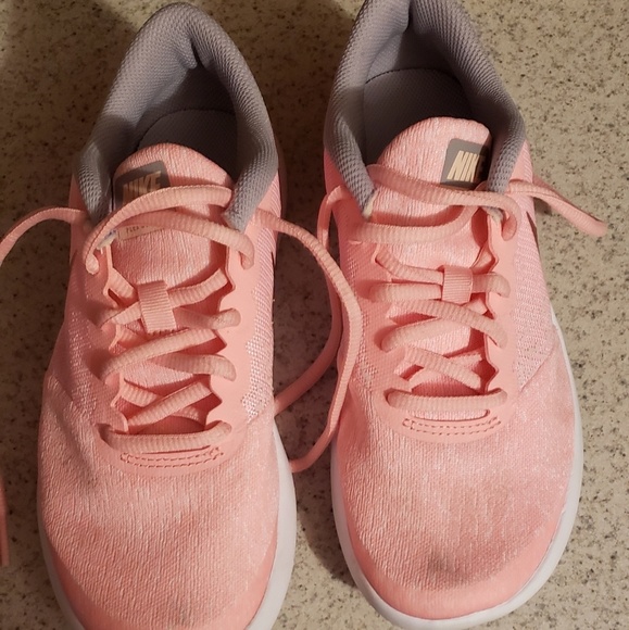 Kids shoes - Picture 1 of 2